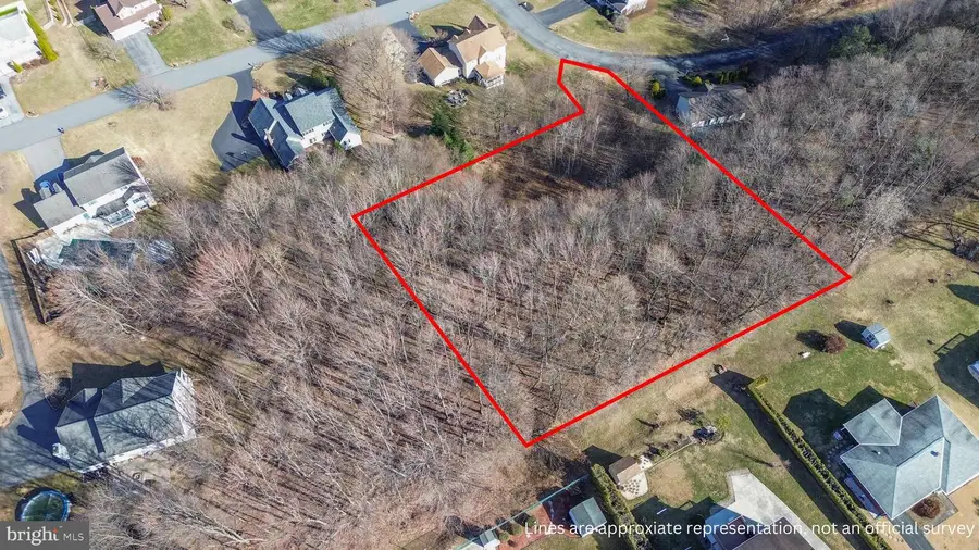 576 Kenwood Dr, Pottsville, PA 17901 - Image #2