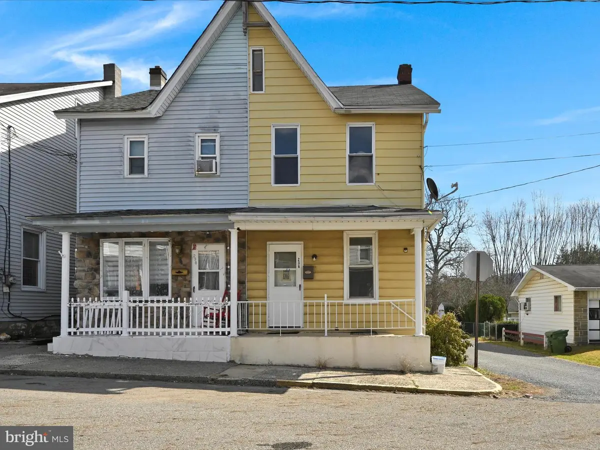 236 N Pine St, Tremont, PA 17981 - Image #1