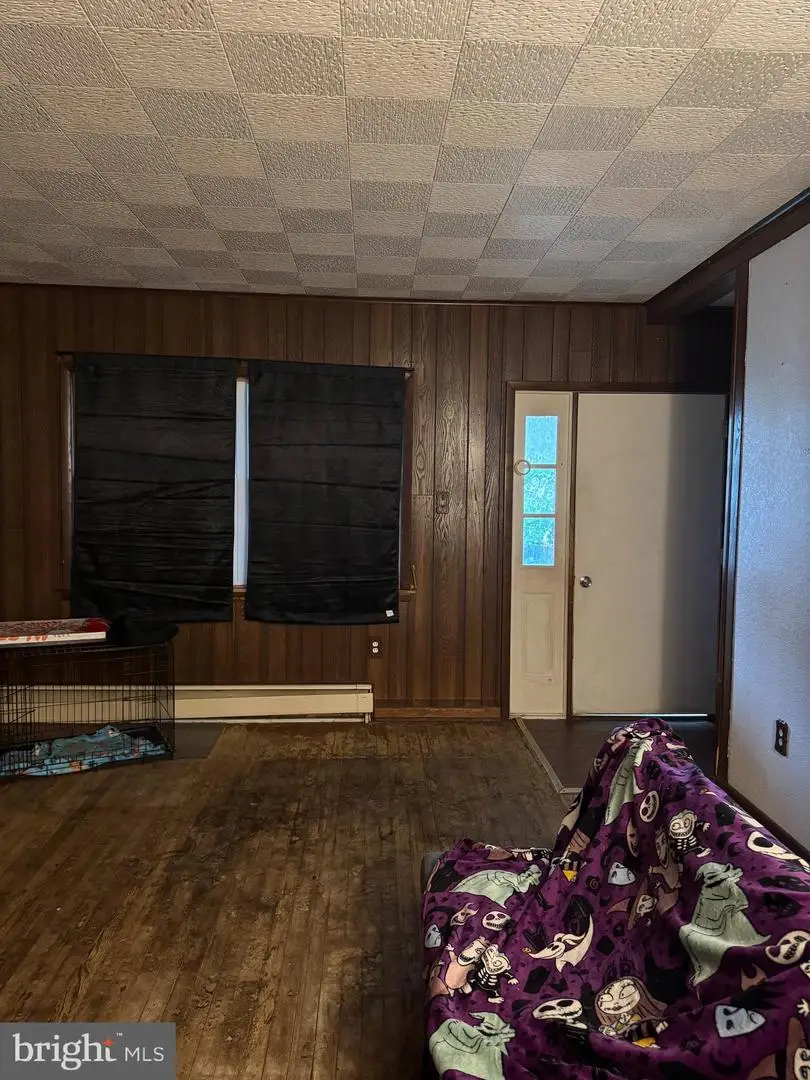 751 W Pine St, Frackville, PA 17931 - Image #2