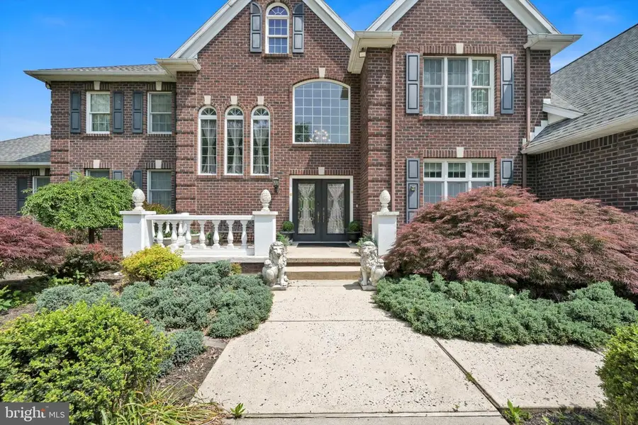 3002 Ridgeview Dr, Orwigsburg, PA 17961 - Image #2