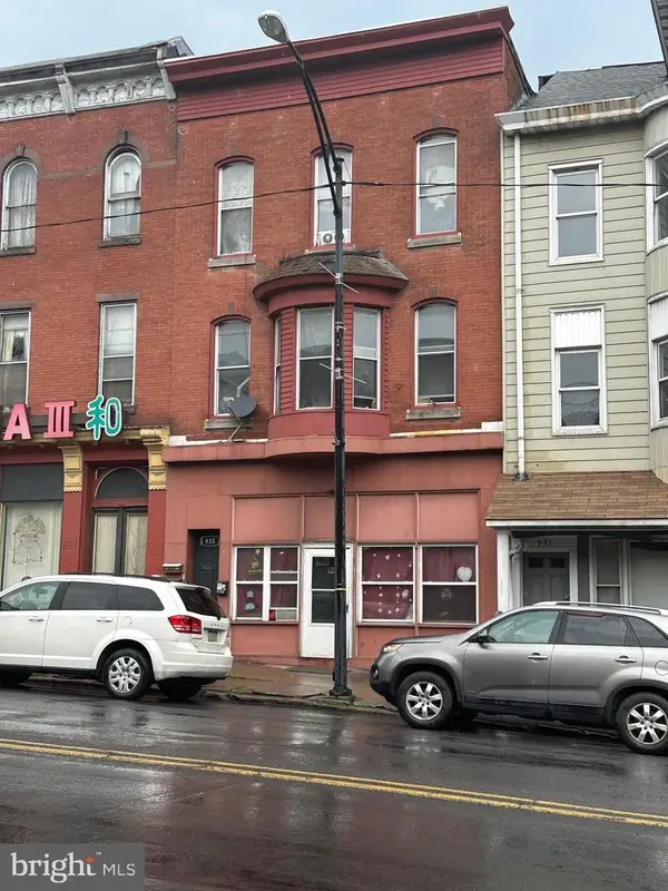 935 Centre St, ASHLAND, PA 17921