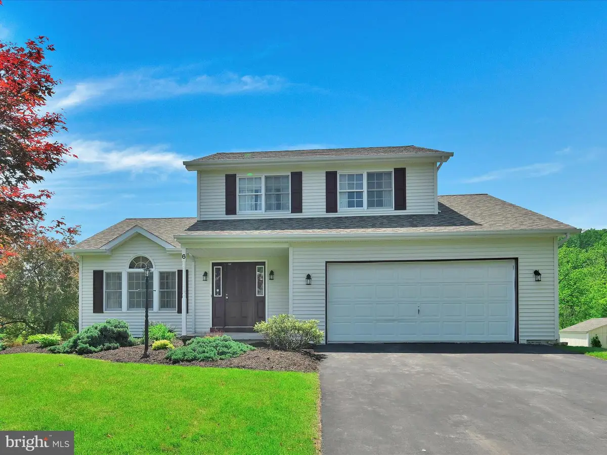6 Fox Hollow Rd, Pottsville, PA 17901 - Image #1