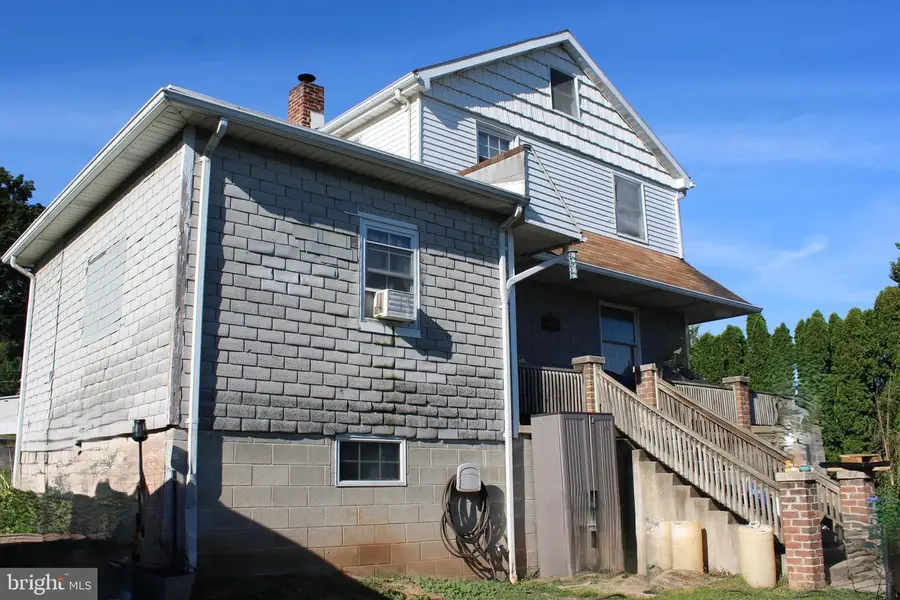 110 S 17th St, Tower City, PA 17980 - Image #2