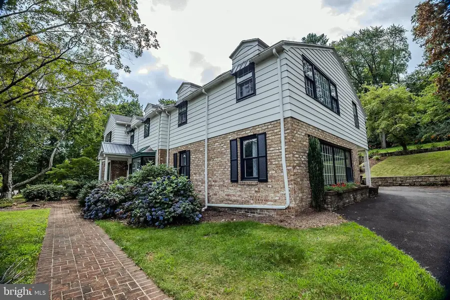 1621 Howard Ave, Pottsville, PA 17901 - Image #3