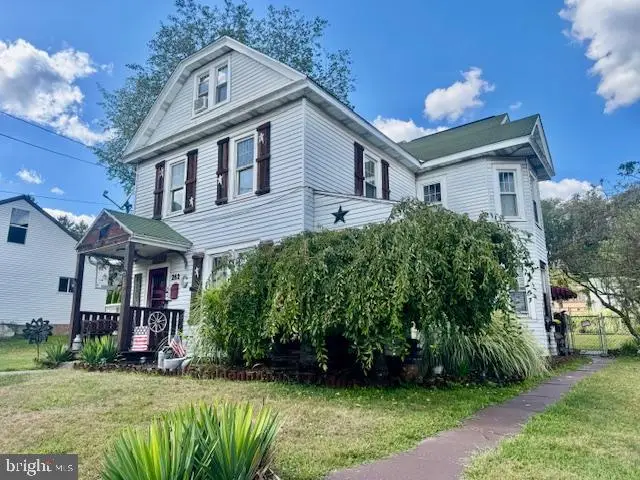 263 W Main St, Ringtown, PA 17967 - Image #2