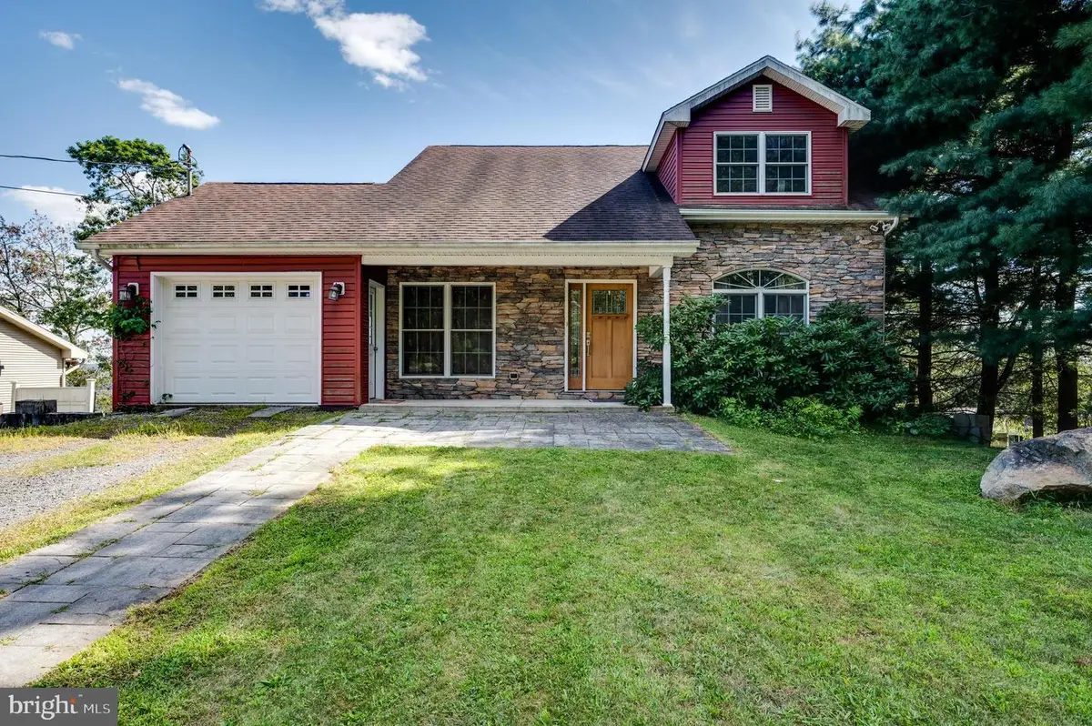 220 California Ave, Shenandoah, PA 17976 - Image #1