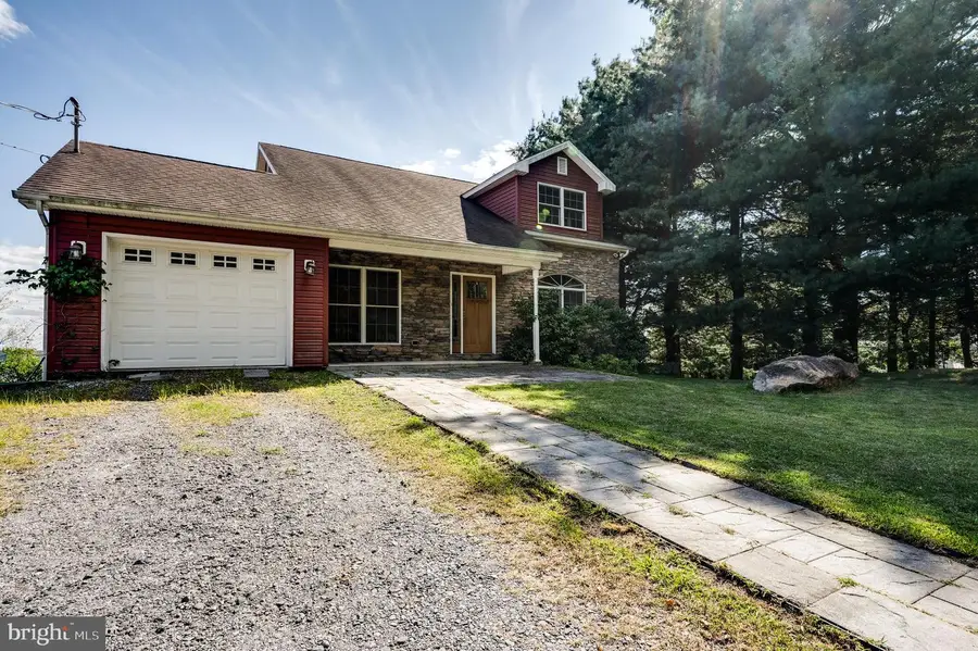 220 California Ave, Shenandoah, PA 17976 - Image #2