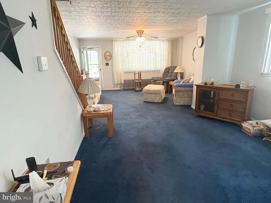 612 W Bacon St, Pottsville, PA 17901 - Image #2