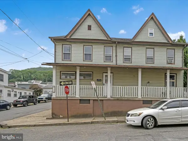 300 Penn St, TAMAQUA, PA 18252