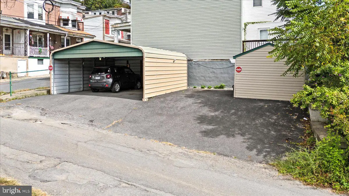 323 Arch St, Pottsville, PA 17901 - Image #1