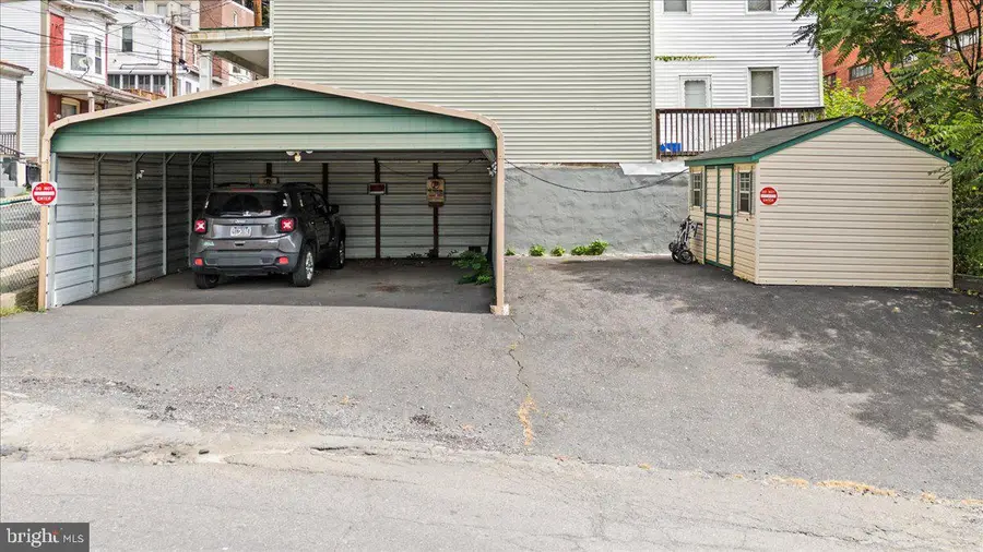 323 Arch St, Pottsville, PA 17901 - Image #2