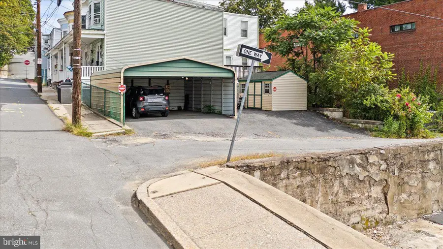 323 Arch St, Pottsville, PA 17901 - Image #3