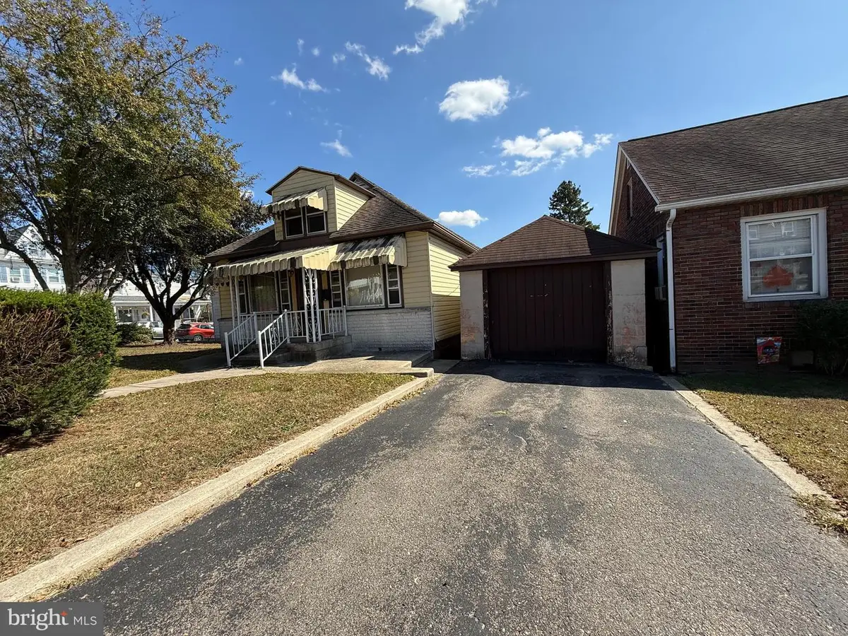 442 W Willing St, Tamaqua, PA 18252 - Image #1