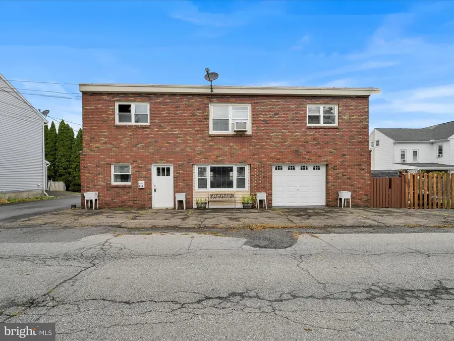 217 W Washington St, Frackville, PA 17931 - Image #3