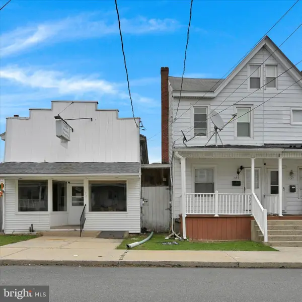 135 S 2nd St, FRACKVILLE, PA 17931