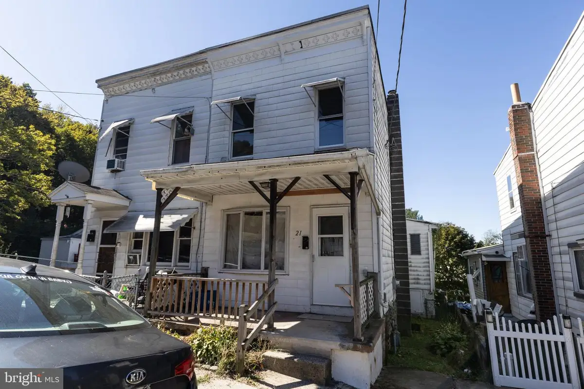 21 Park St, Pottsville, PA 17901 - Image #1