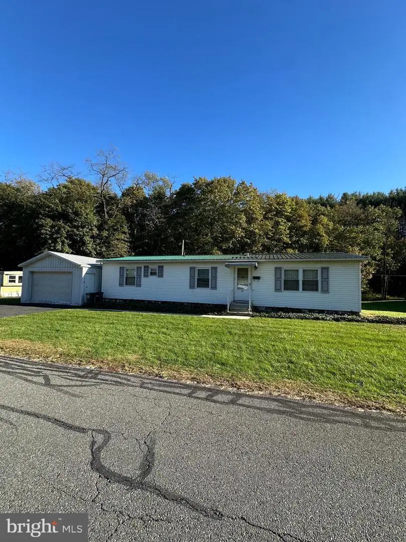 97 Walnut St, Cressona, PA 17929 - Image #2