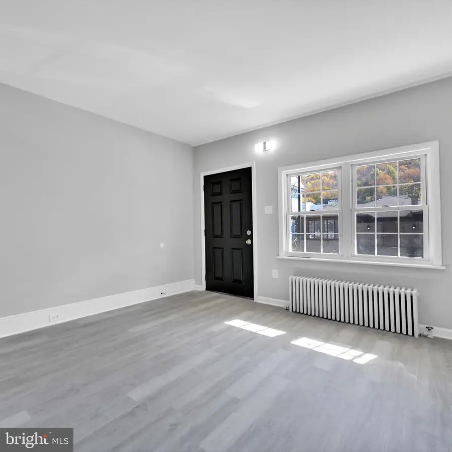 217 W Mahanoy, Mahanoy City, PA 17948 - Image #3