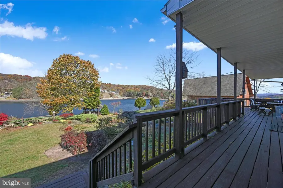 831 Cayuga Cv, Auburn, PA 17922 - Image #2
