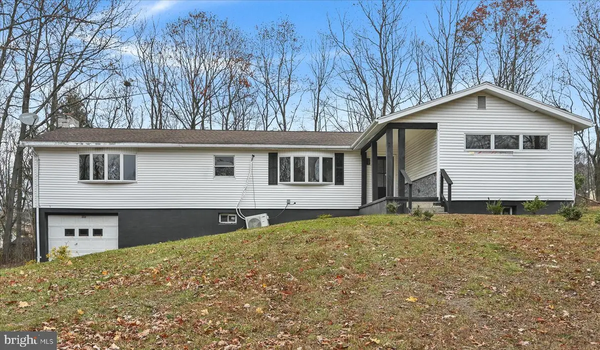 145 N Wylam St, Frackville, PA 17931 - Image #1