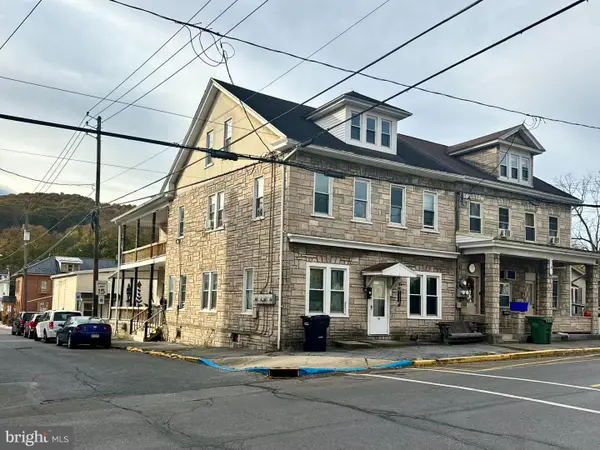101 W Main St, TREMONT, PA 17981