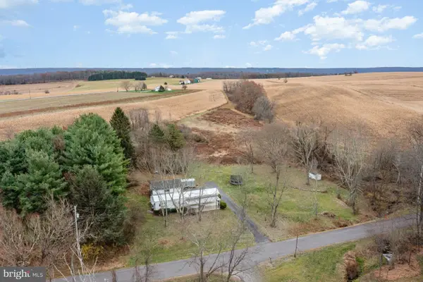 33 Ferndale Rd, ZION GROVE, PA 17985