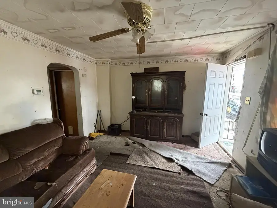 4 Federal St, New Philadelphia, PA 17959 - Image #2