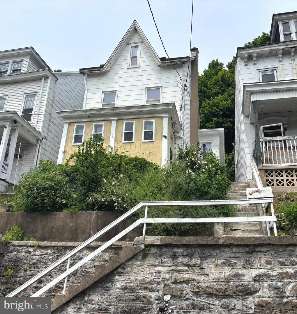 235 Chestnut St, Ashland, PA 17921 - Image #1