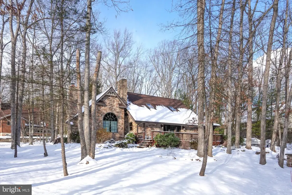 29 Great Oaks Dr, Nesquehoning, PA 18240 - Image #1