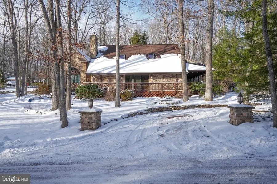 29 Great Oaks Dr, Nesquehoning, PA 18240 - Image #2