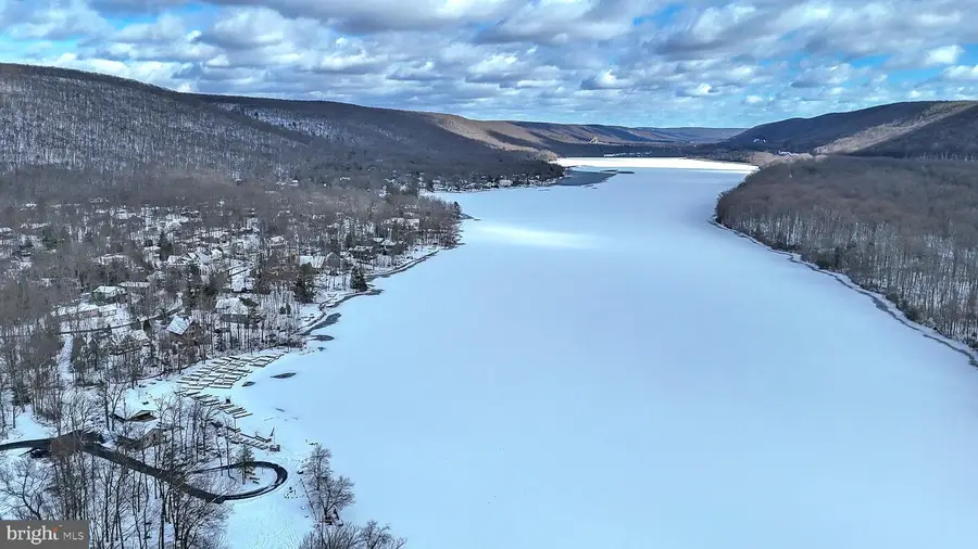 29 Great Oaks Dr, Nesquehoning, PA 18240 - Image #3