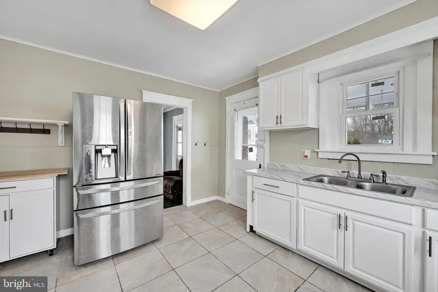 302 Fleet St, Pottsville, PA 17901 - Image #3