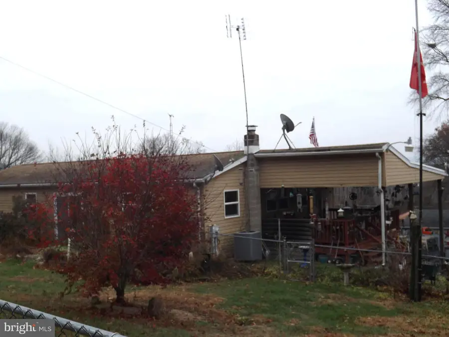 6 E Elda Ave, Schuylkill Haven, PA 17972 - Image #2