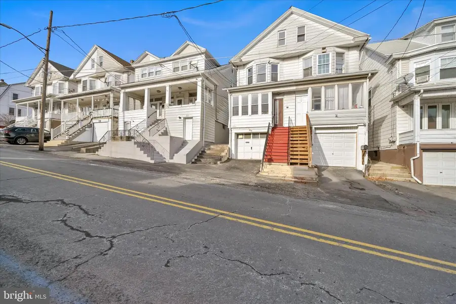 209 S Schuylkill Ave, Shenandoah, PA 17976 - Image #3