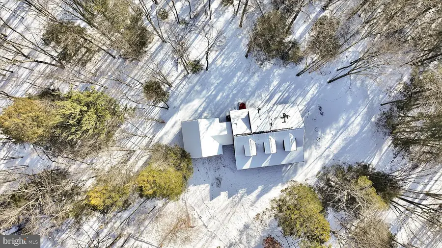 107 Dorset Rd, New Ringgold, PA 17960 - Image #2