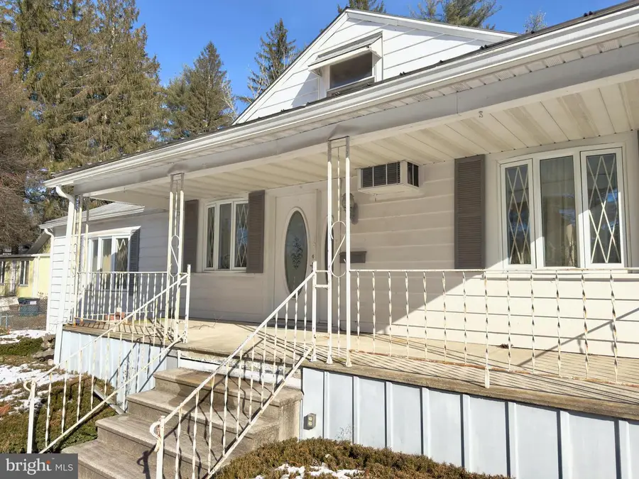 208 Maple Blvd, Orwigsburg, PA 17961 - Image #3