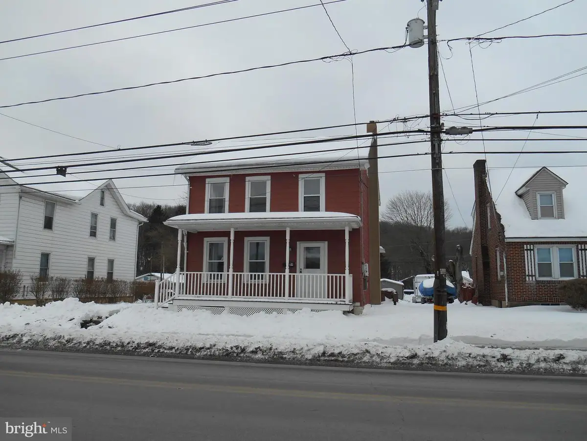 89 N Tulpehocken St, Pine Grove, PA 17963 - #1