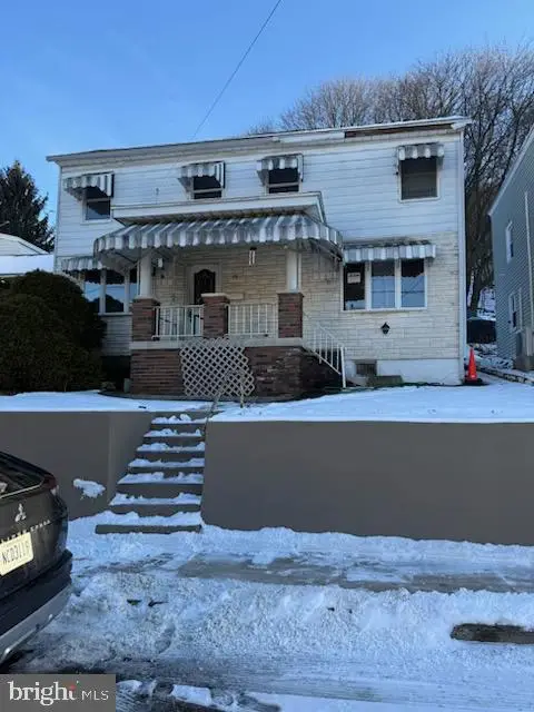 20 W Savory St, Pottsville, PA 17901 - Image #1