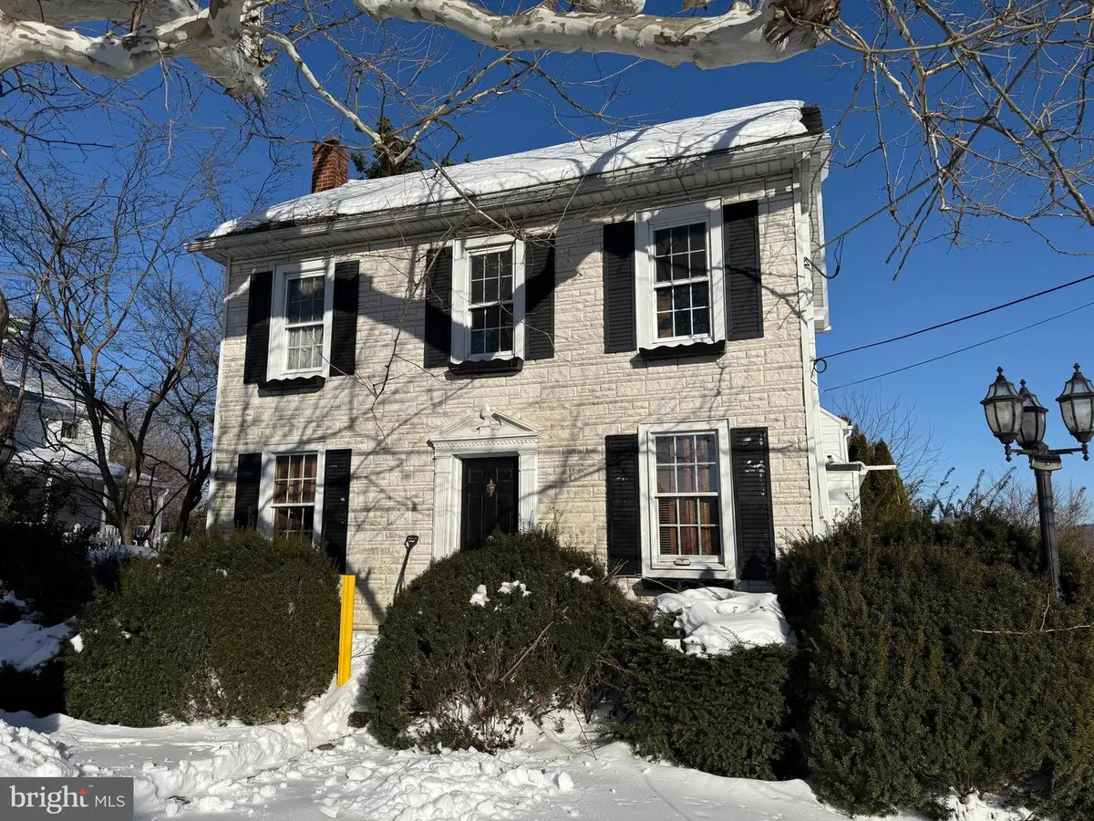 12 N Market St, New Ringgold, PA 17960 - #1