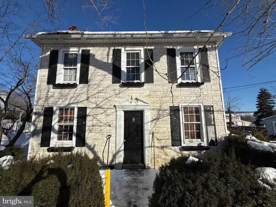 12 N Market St, New Ringgold, PA 17960 - #2