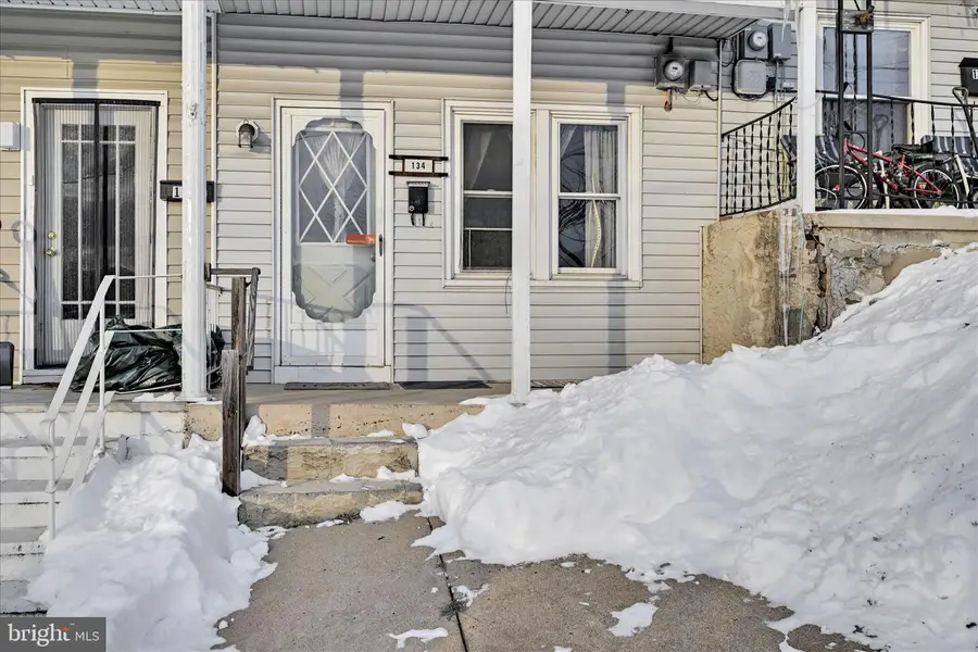134 Pennsylvania Ave, Schuylkill Haven, PA 17972 - #2