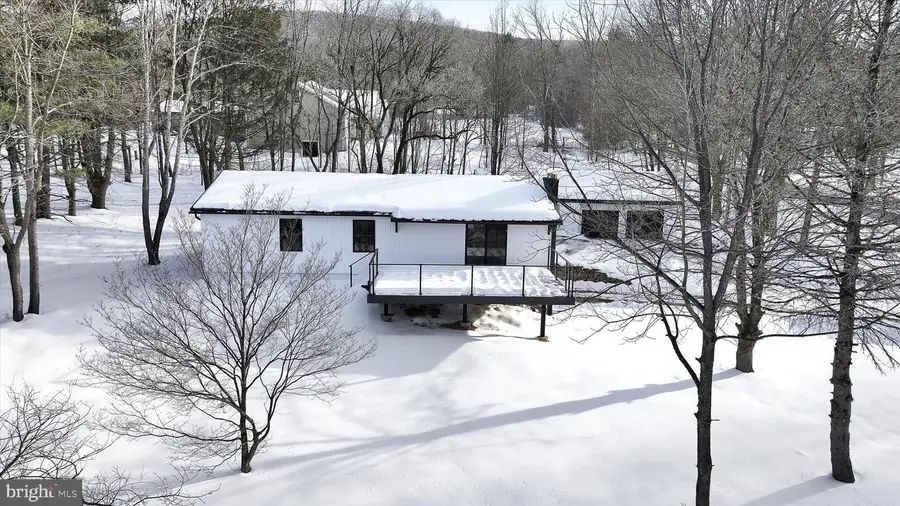 332 Wild Turkey Ln, New Ringgold, PA 17960 - #2