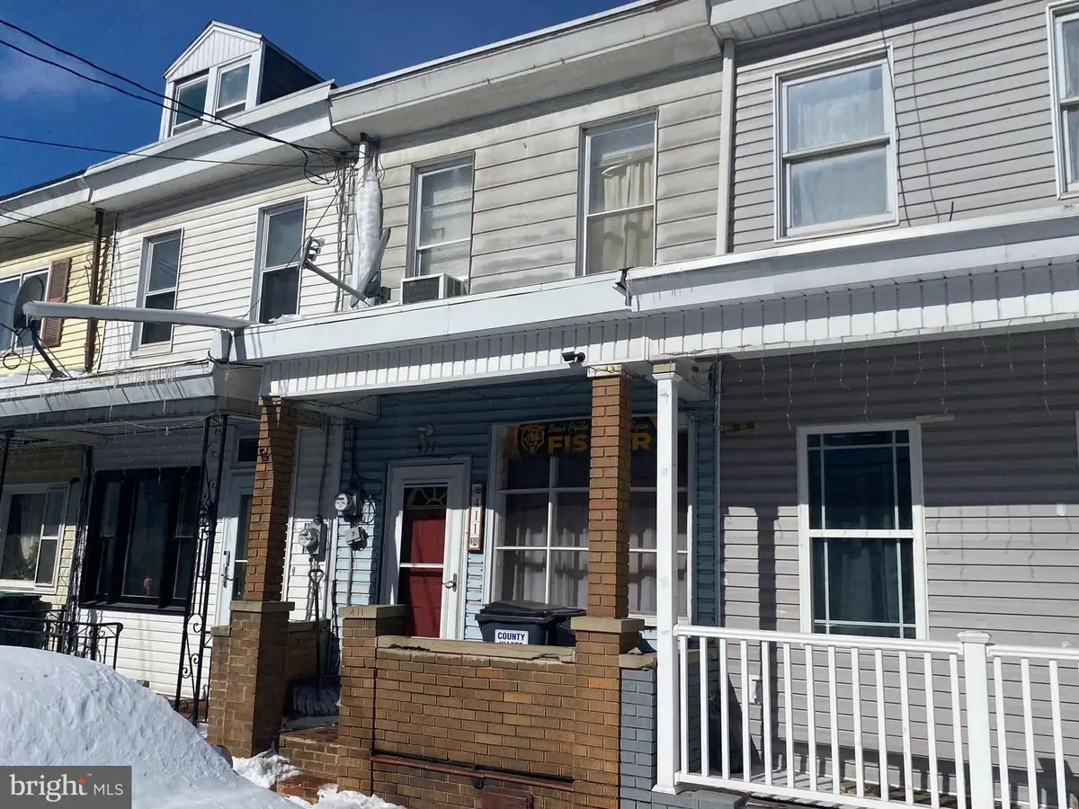 411 W Spruce St, Mahanoy City, PA 17948 - Image #1
