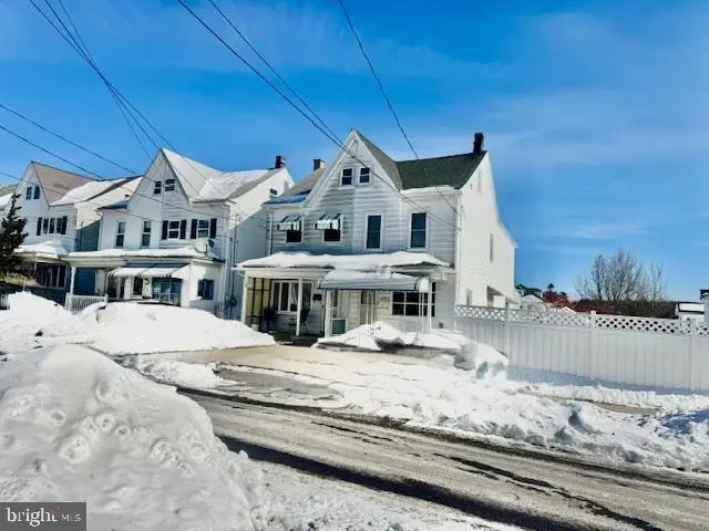 113 N 2nd St, Frackville, PA 17931 - #3