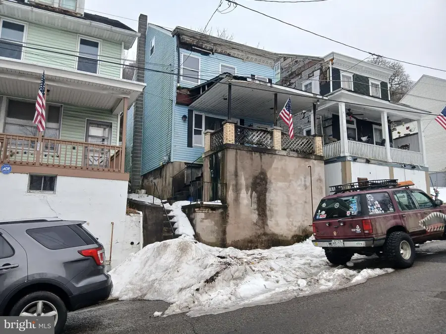 513 Boone St, Pottsville, PA 17901 - #2