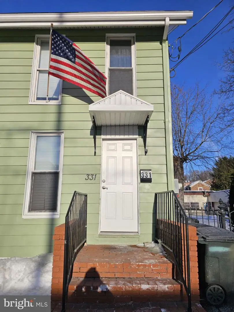 331 S 2nd St, Saint Clair, PA 17970 - #2