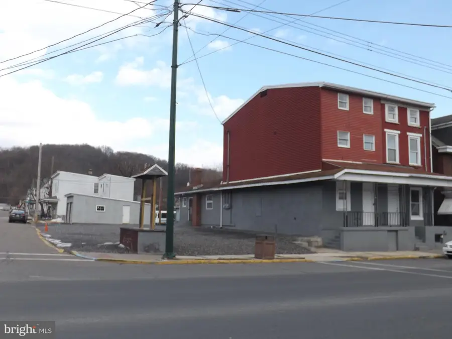 0, 305, 307 S 2nd St, Saint Clair, PA 17970 - #2