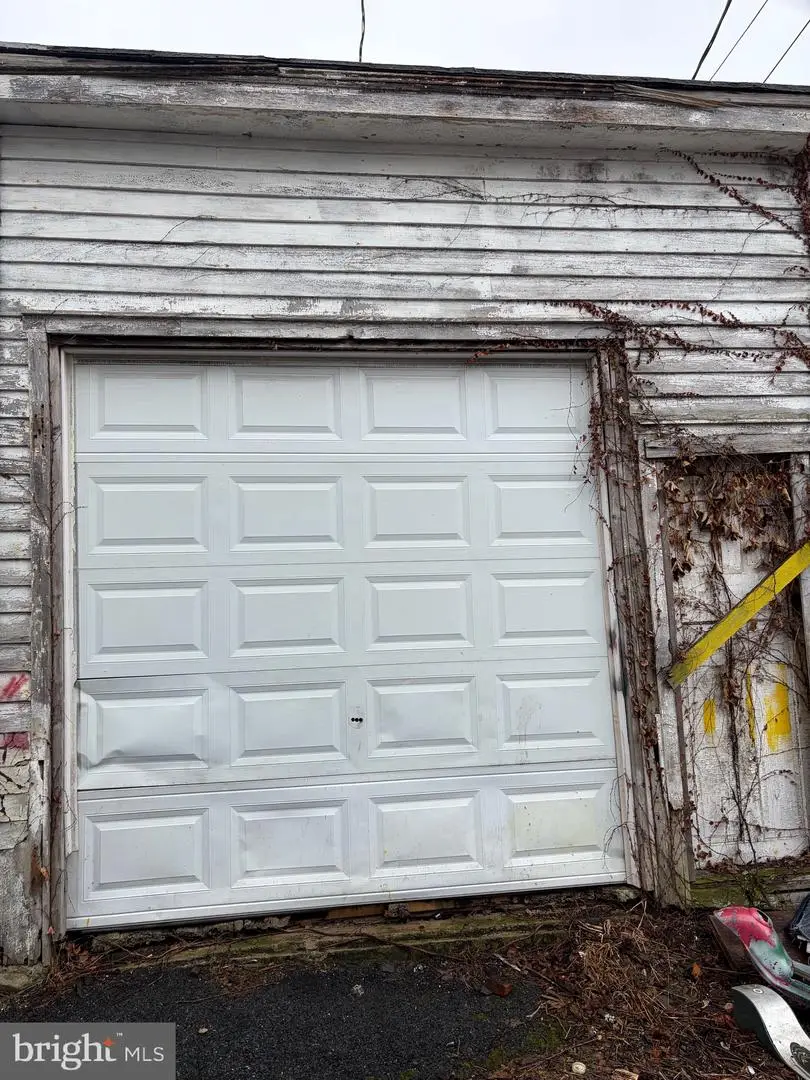 807 Market St, Ashland, PA 17921 - #3