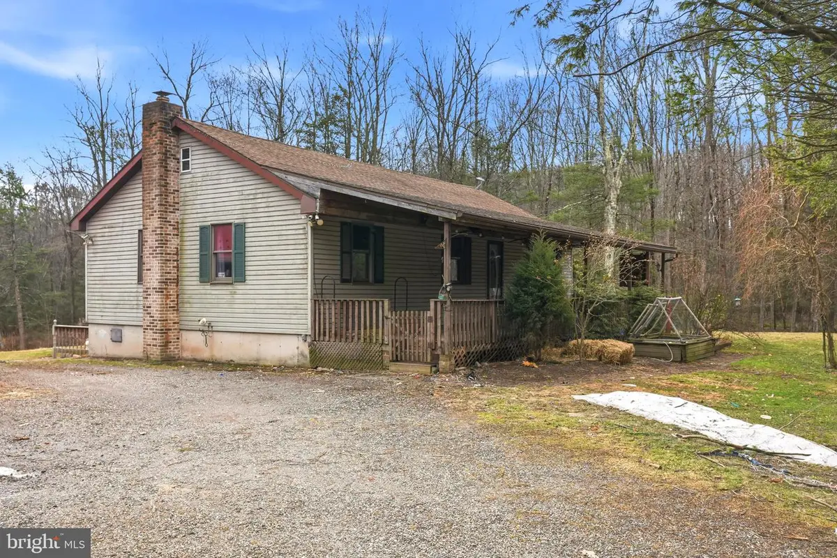 66 Back Rd, Barnesville, PA 18214 - #1