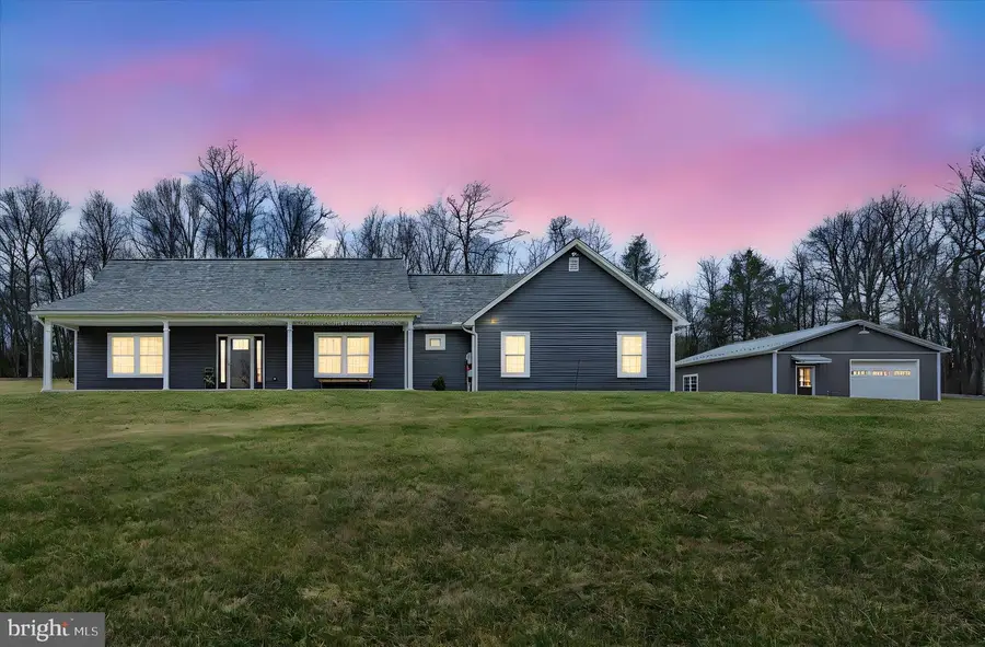 643 Deturksville Rd, Pine Grove, PA 17963 - #2